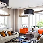 Internacional Design Otel 4*