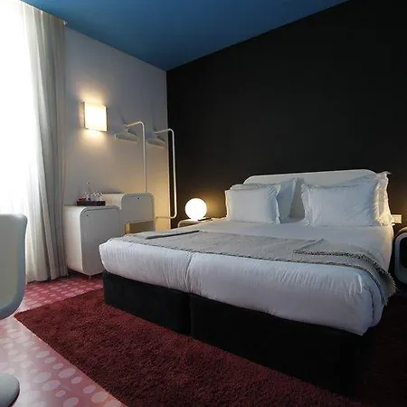 Internacional Design 4*