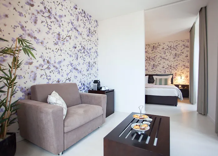 Hotell Internacional Design 4*